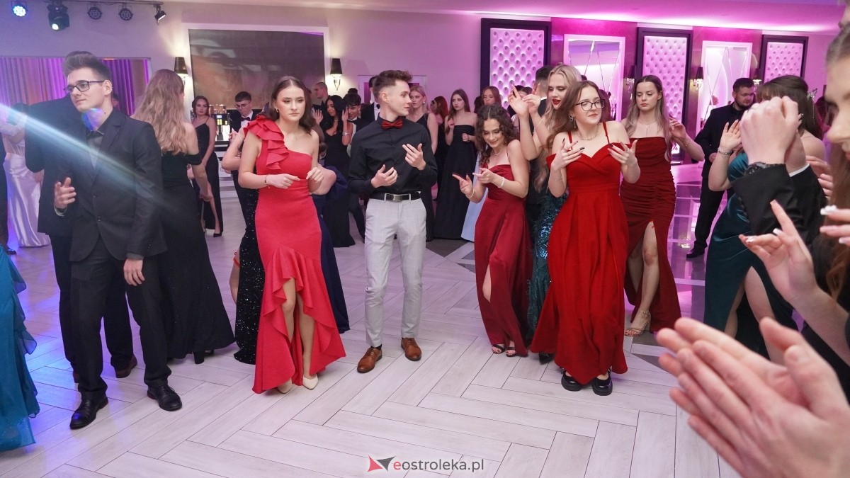  Studniówka w I LO w Ostrołęce [18.01.2025] - zdjęcie #63 - eOstroleka.pl