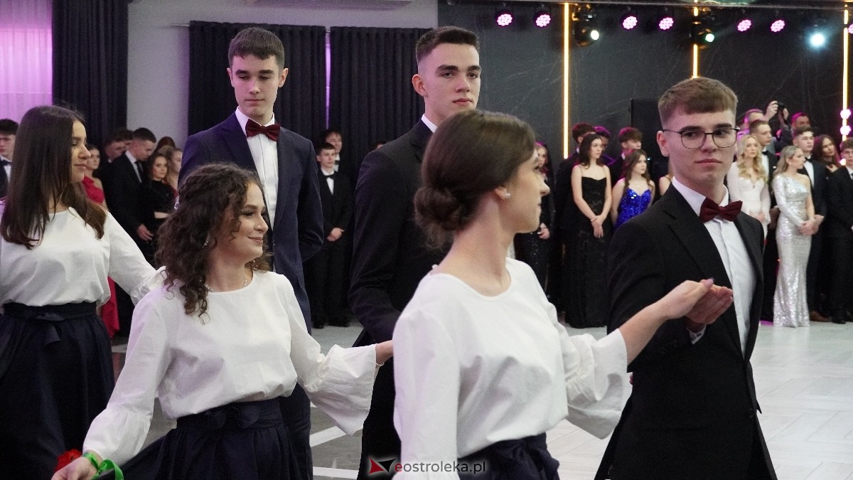  Studniówka w I LO w Ostrołęce [18.01.2025] - zdjęcie #420 - eOstroleka.pl