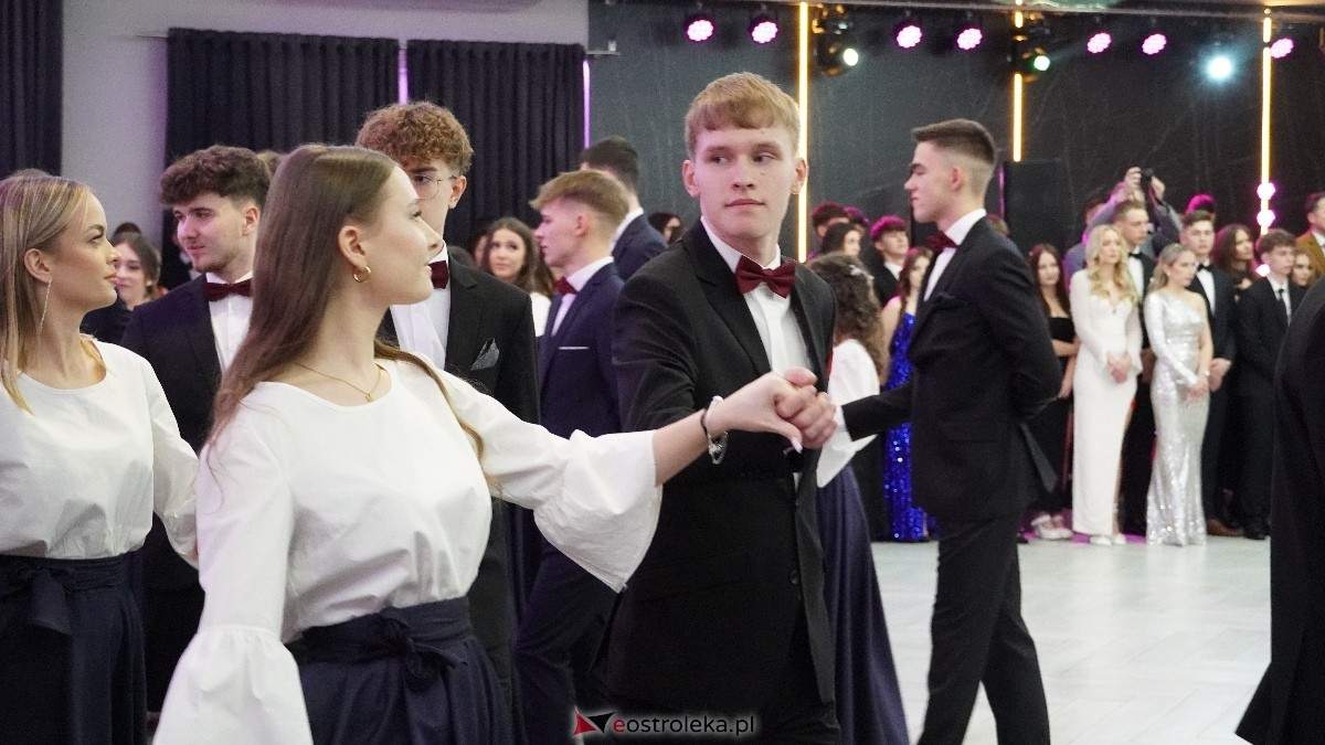  Studniówka w I LO w Ostrołęce [18.01.2025] - zdjęcie #417 - eOstroleka.pl