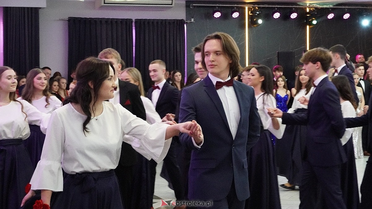  Studniówka w I LO w Ostrołęce [18.01.2025] - zdjęcie #414 - eOstroleka.pl