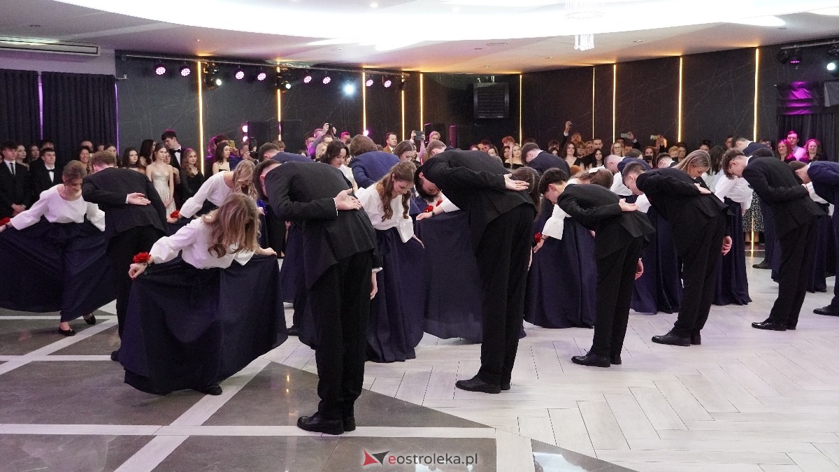  Studniówka w I LO w Ostrołęce [18.01.2025] - zdjęcie #412 - eOstroleka.pl