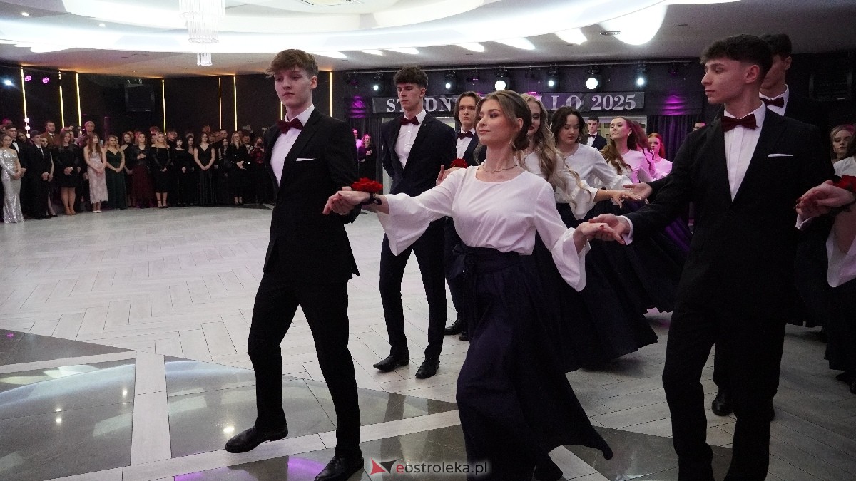  Studniówka w I LO w Ostrołęce [18.01.2025] - zdjęcie #406 - eOstroleka.pl