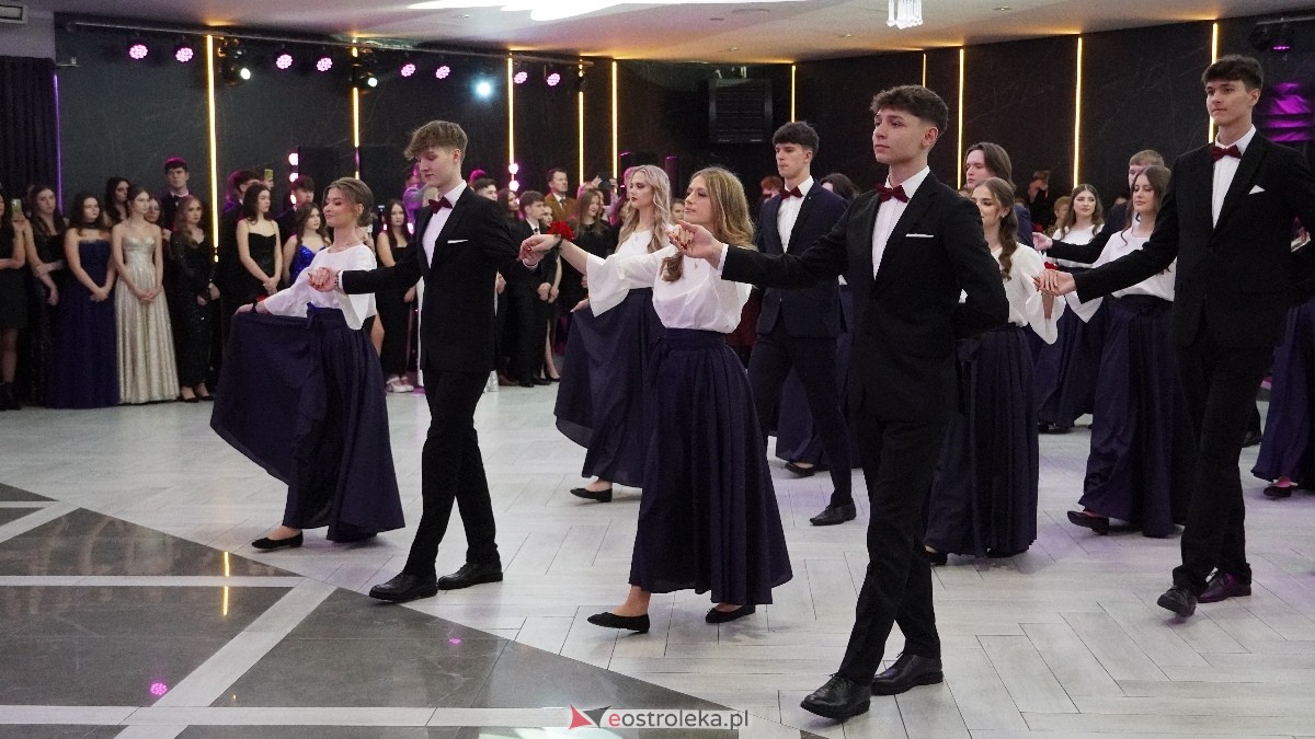  Studniówka w I LO w Ostrołęce [18.01.2025] - zdjęcie #397 - eOstroleka.pl