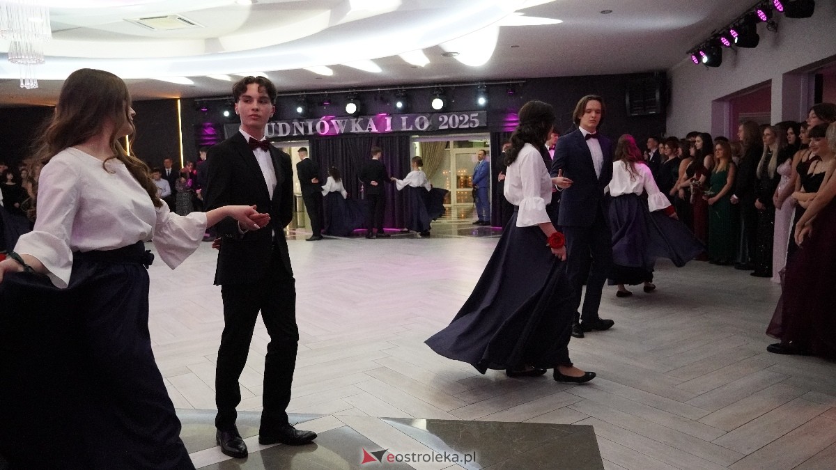  Studniówka w I LO w Ostrołęce [18.01.2025] - zdjęcie #388 - eOstroleka.pl