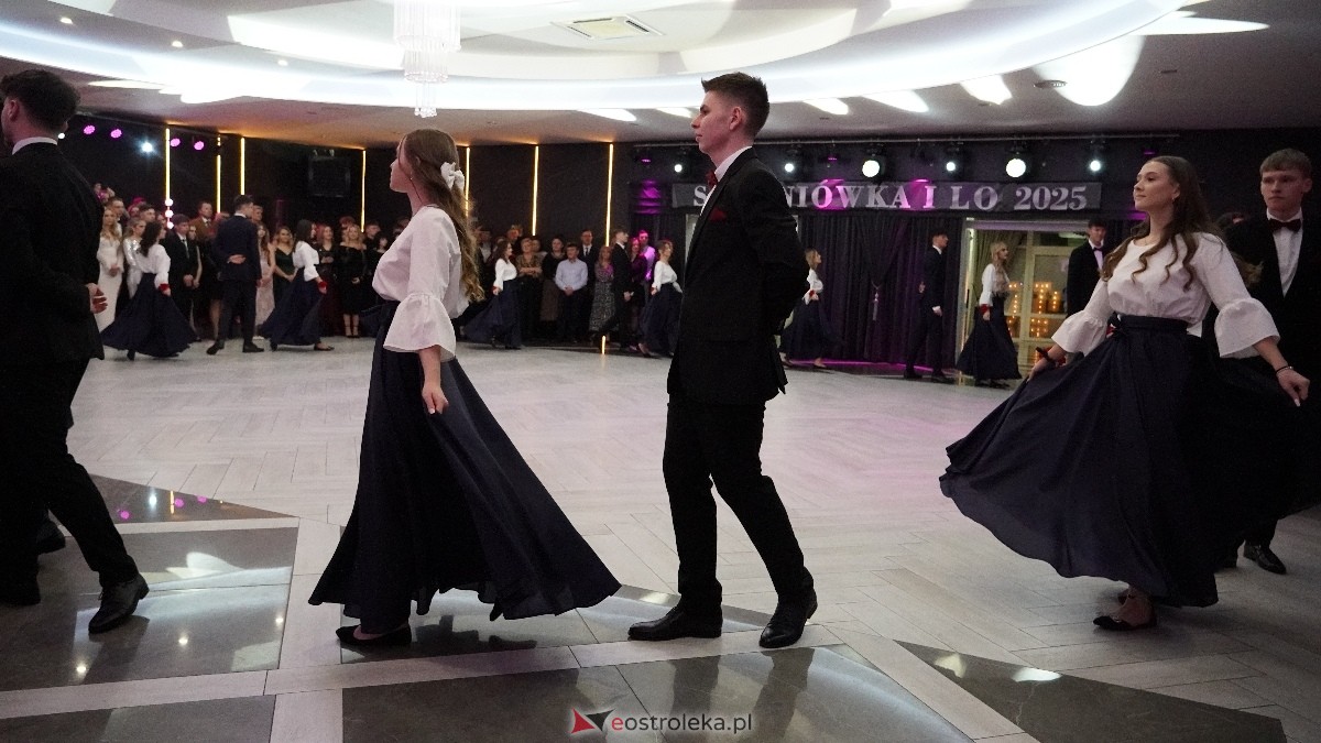  Studniówka w I LO w Ostrołęce [18.01.2025] - zdjęcie #380 - eOstroleka.pl