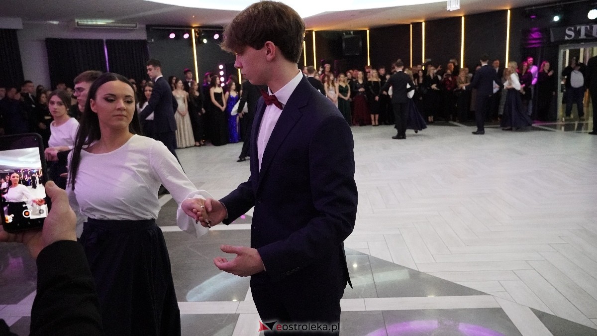  Studniówka w I LO w Ostrołęce [18.01.2025] - zdjęcie #349 - eOstroleka.pl