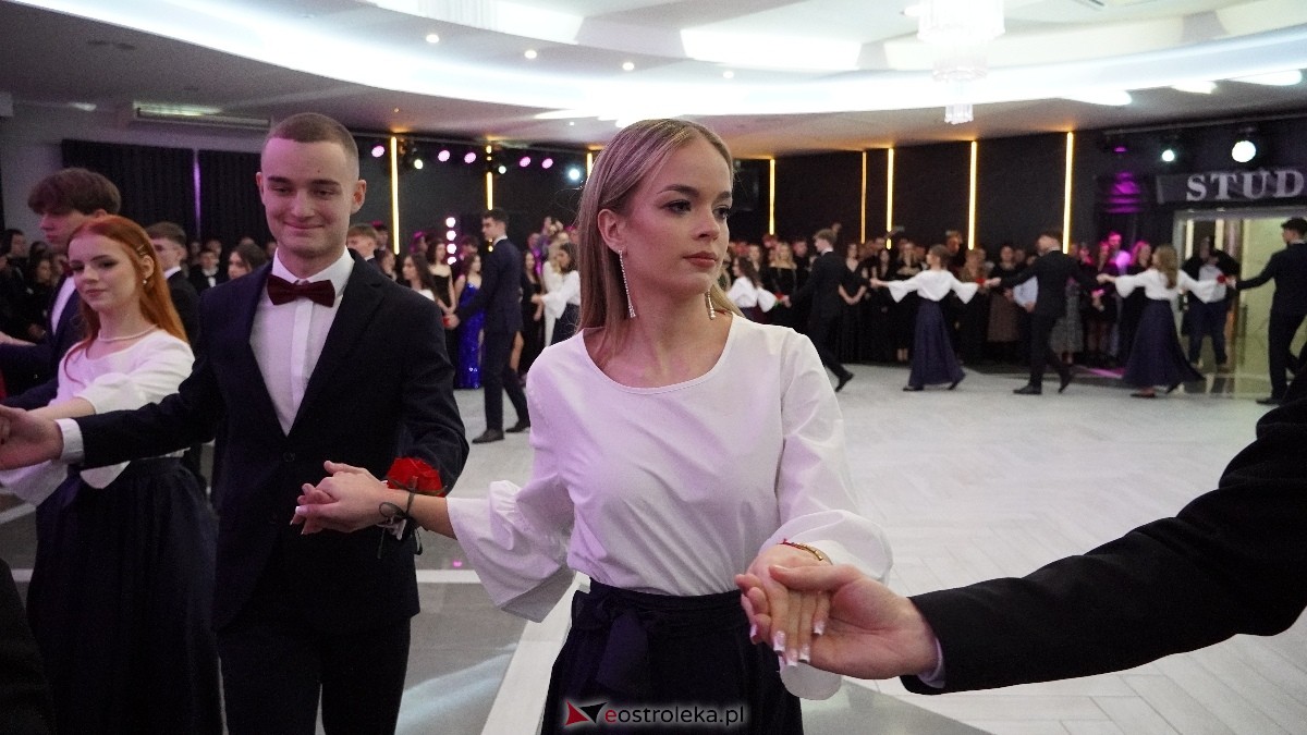  Studniówka w I LO w Ostrołęce [18.01.2025] - zdjęcie #343 - eOstroleka.pl