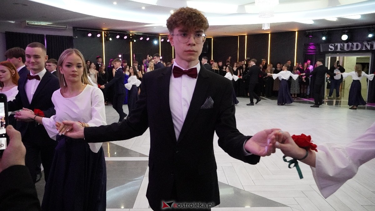  Studniówka w I LO w Ostrołęce [18.01.2025] - zdjęcie #341 - eOstroleka.pl