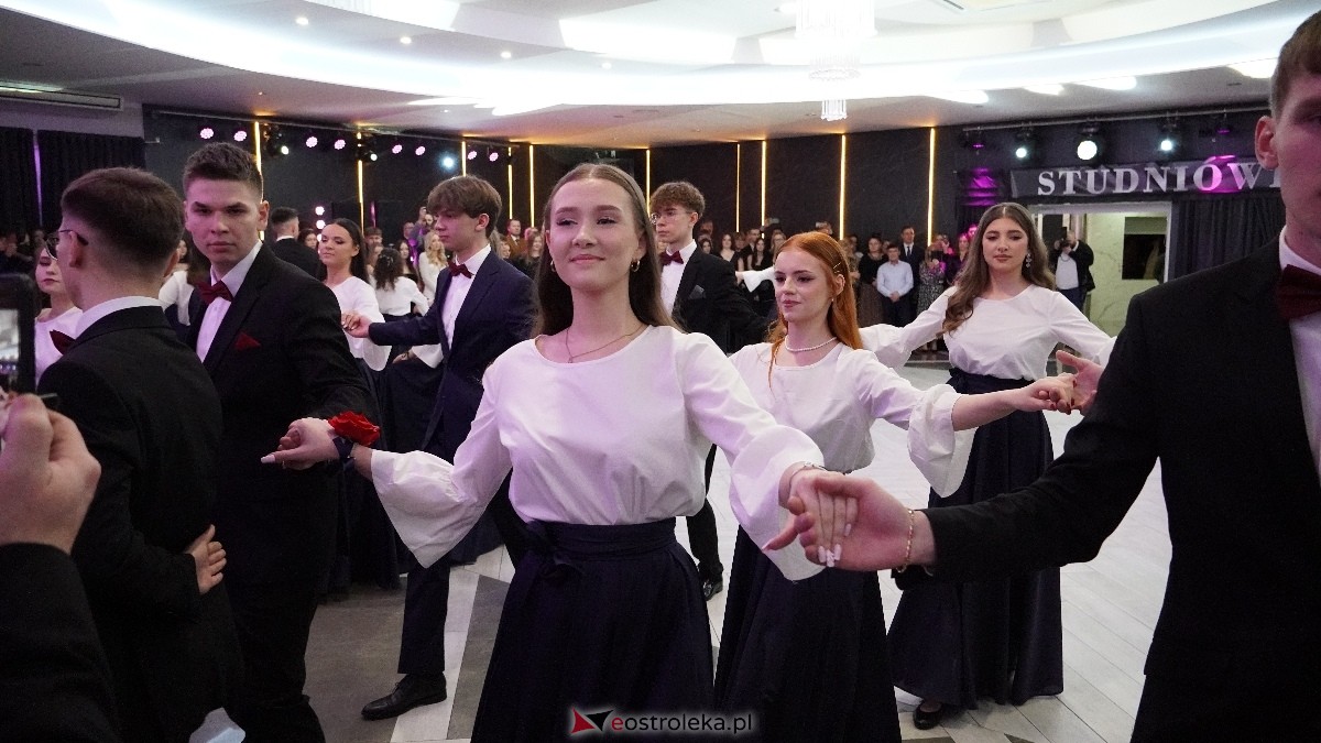  Studniówka w I LO w Ostrołęce [18.01.2025] - zdjęcie #333 - eOstroleka.pl