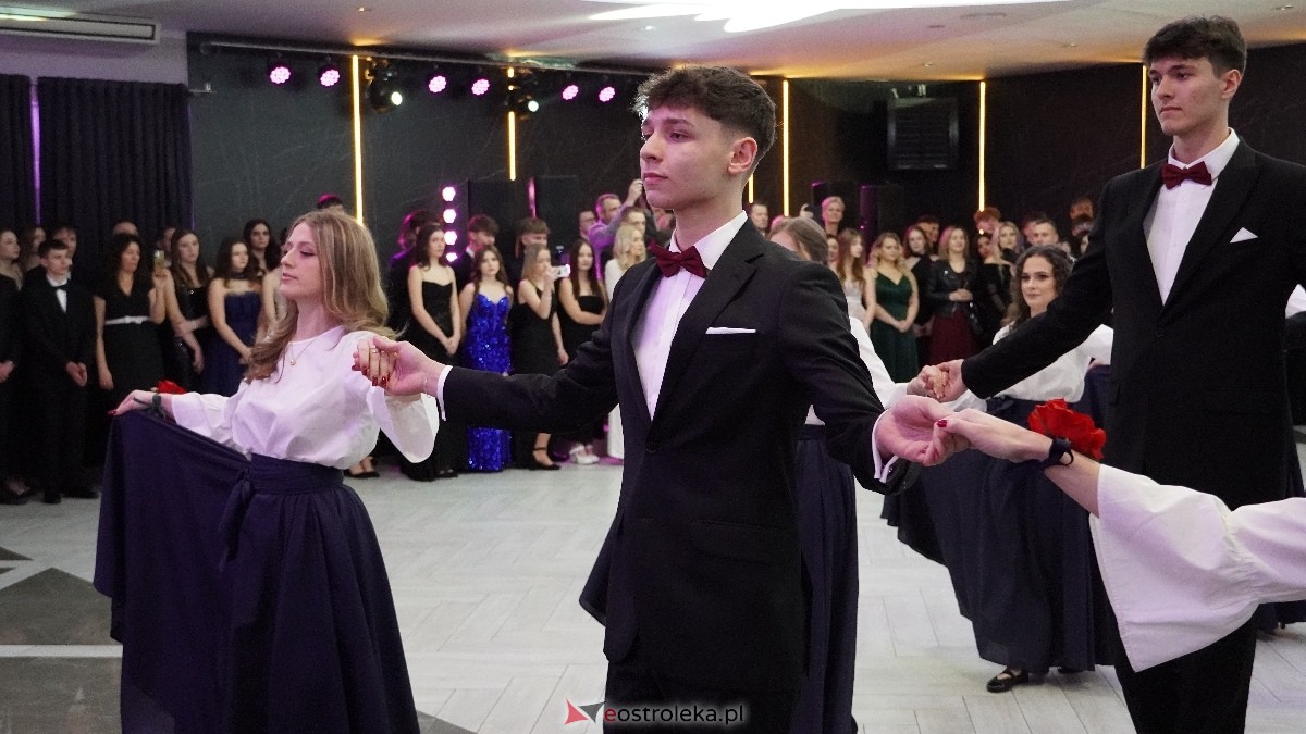  Studniówka w I LO w Ostrołęce [18.01.2025] - zdjęcie #319 - eOstroleka.pl