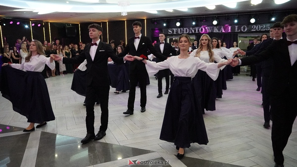  Studniówka w I LO w Ostrołęce [18.01.2025] - zdjęcie #315 - eOstroleka.pl