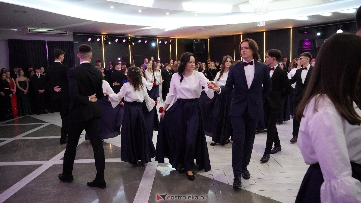  Studniówka w I LO w Ostrołęce [18.01.2025] - zdjęcie #274 - eOstroleka.pl