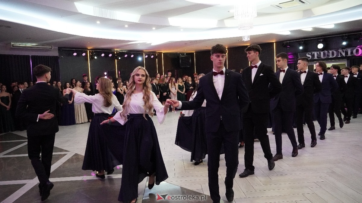  Studniówka w I LO w Ostrołęce [18.01.2025] - zdjęcie #265 - eOstroleka.pl