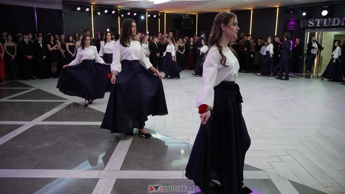  Studniówka w I LO w Ostrołęce [18.01.2025] - zdjęcie #371 - eOstroleka.pl