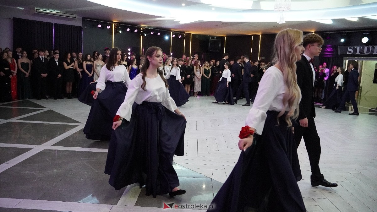  Studniówka w I LO w Ostrołęce [18.01.2025] - zdjęcie #369 - eOstroleka.pl