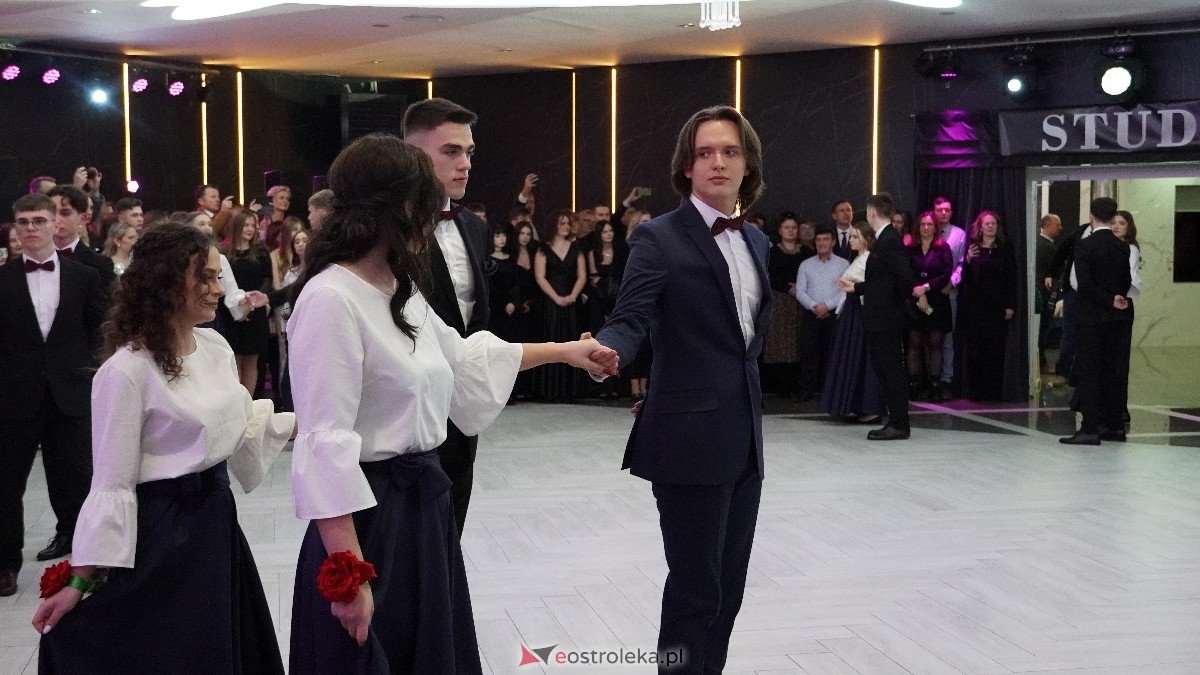  Studniówka w I LO w Ostrołęce [18.01.2025] - zdjęcie #359 - eOstroleka.pl