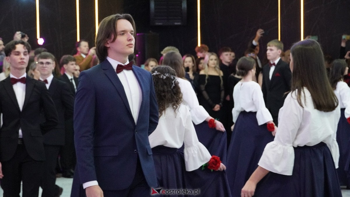  Studniówka w I LO w Ostrołęce [18.01.2025] - zdjęcie #338 - eOstroleka.pl