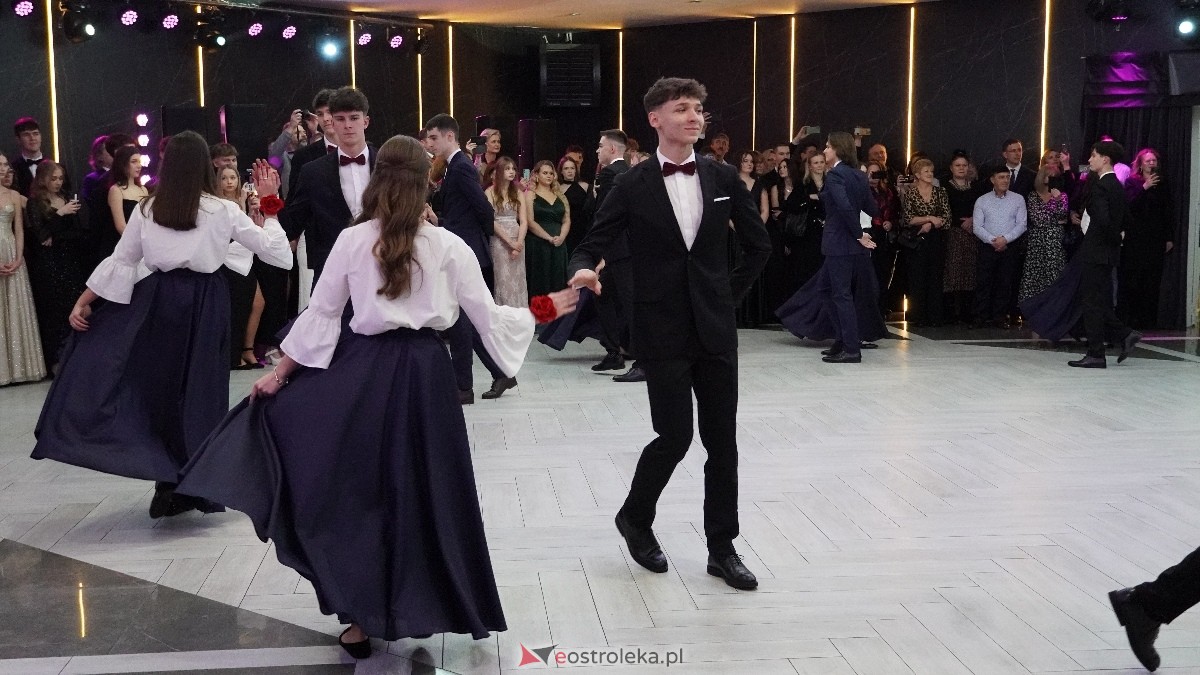  Studniówka w I LO w Ostrołęce [18.01.2025] - zdjęcie #324 - eOstroleka.pl