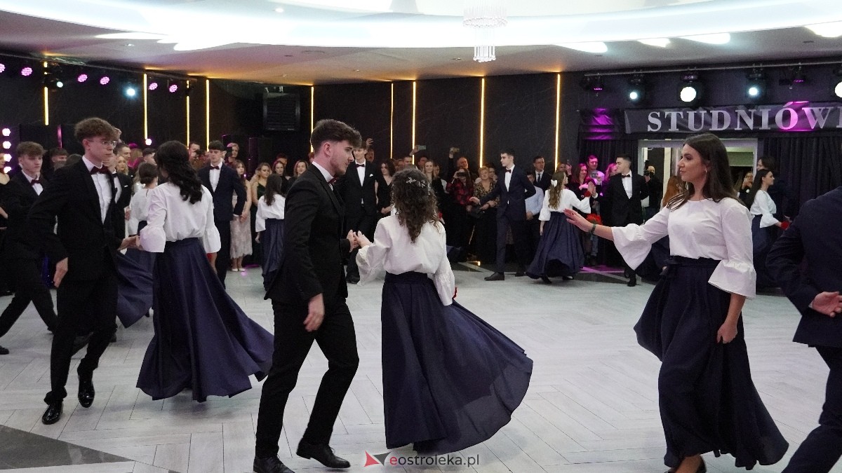  Studniówka w I LO w Ostrołęce [18.01.2025] - zdjęcie #316 - eOstroleka.pl