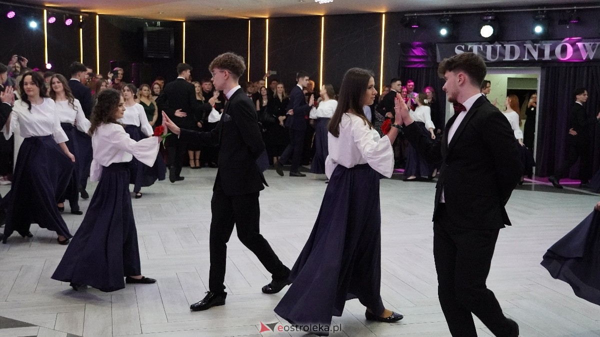  Studniówka w I LO w Ostrołęce [18.01.2025] - zdjęcie #307 - eOstroleka.pl
