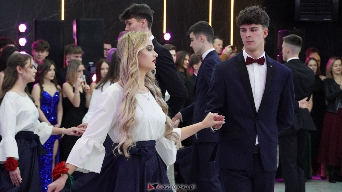  Studniówka w I LO w Ostrołęce [18.01.2025] - zdjęcie #286 - eOstroleka.pl