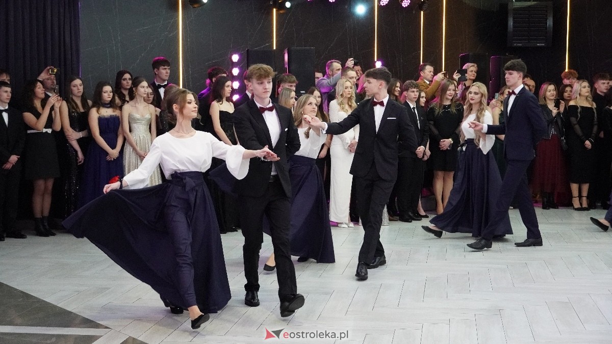  Studniówka w I LO w Ostrołęce [18.01.2025] - zdjęcie #283 - eOstroleka.pl