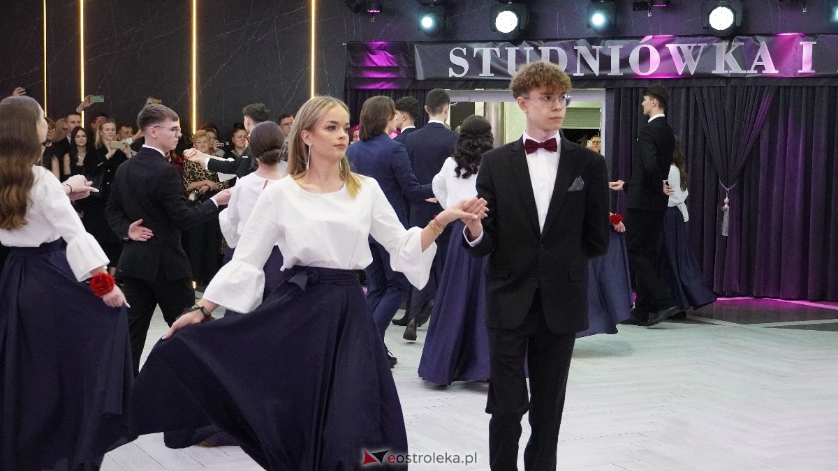  Studniówka w I LO w Ostrołęce [18.01.2025] - zdjęcie #278 - eOstroleka.pl