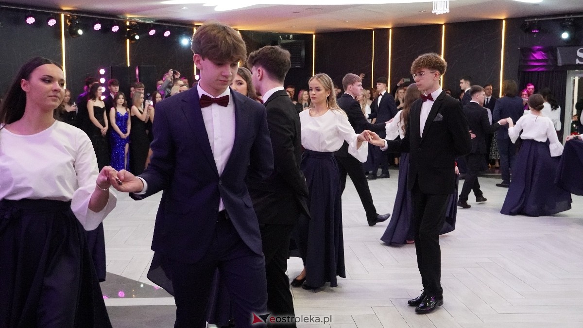  Studniówka w I LO w Ostrołęce [18.01.2025] - zdjęcie #257 - eOstroleka.pl