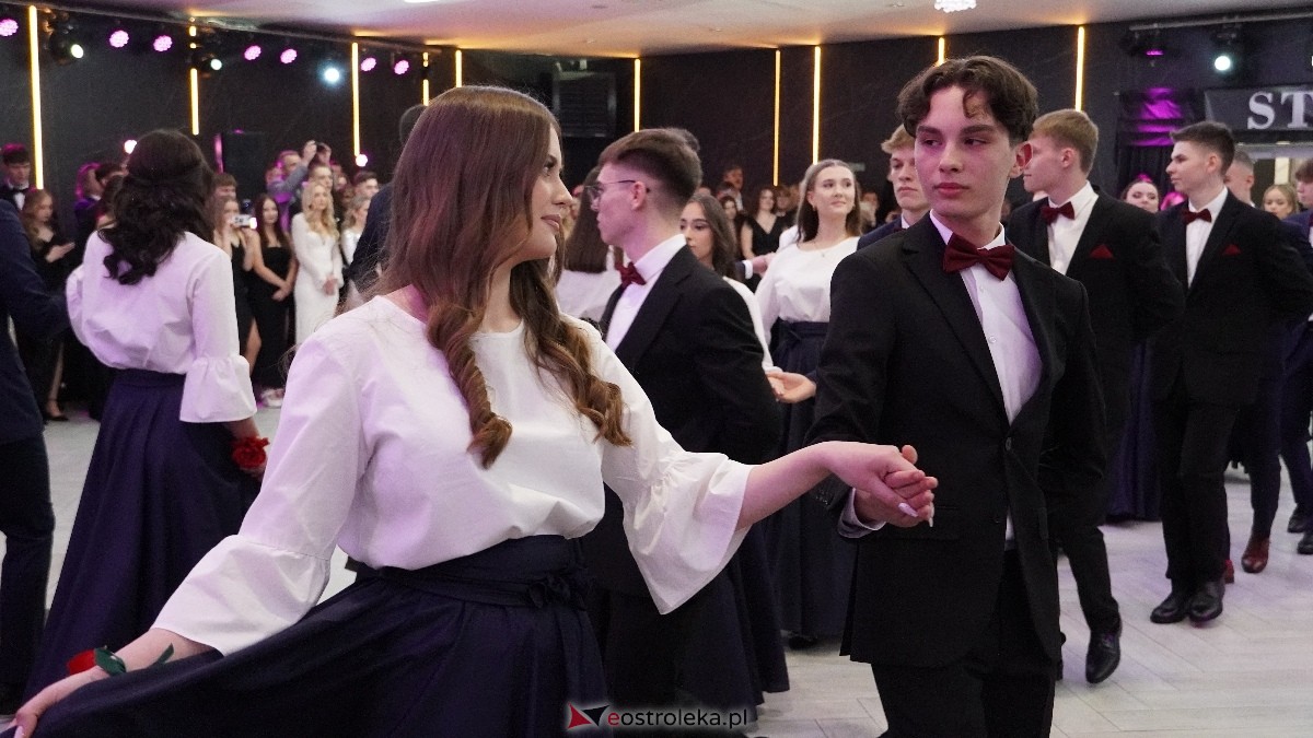  Studniówka w I LO w Ostrołęce [18.01.2025] - zdjęcie #239 - eOstroleka.pl