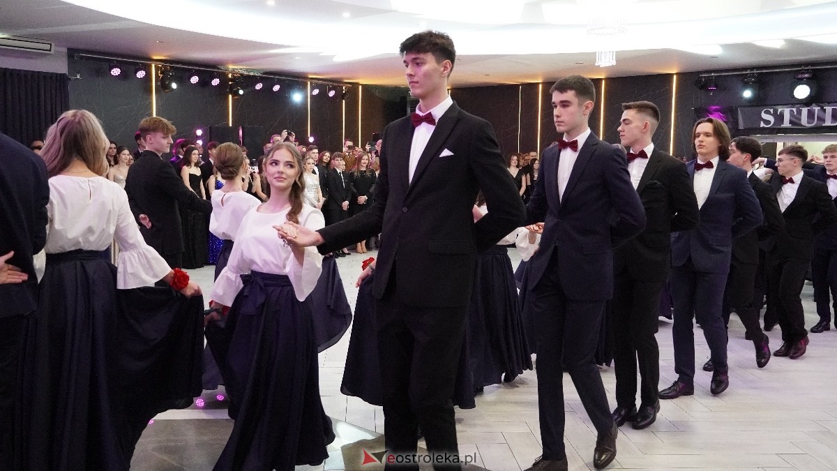  Studniówka w I LO w Ostrołęce [18.01.2025] - zdjęcie #227 - eOstroleka.pl