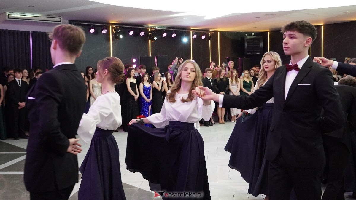  Studniówka w I LO w Ostrołęce [18.01.2025] - zdjęcie #219 - eOstroleka.pl