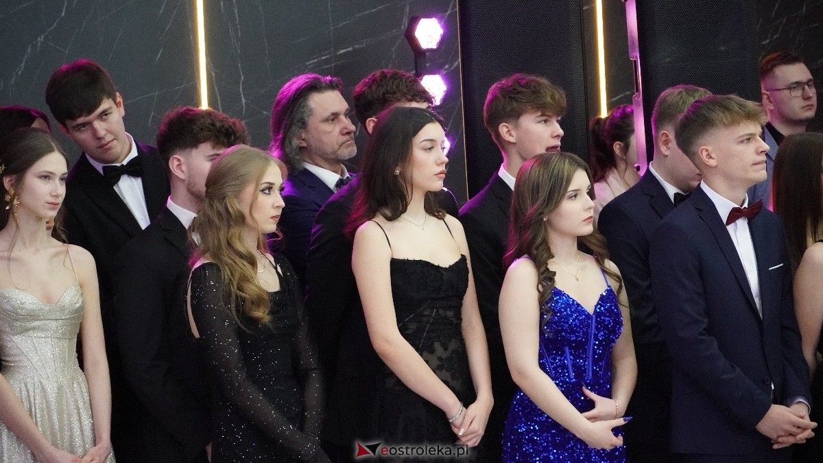  Studniówka w I LO w Ostrołęce [18.01.2025] - zdjęcie #302 - eOstroleka.pl