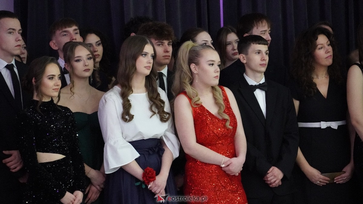  Studniówka w I LO w Ostrołęce [18.01.2025] - zdjęcie #299 - eOstroleka.pl