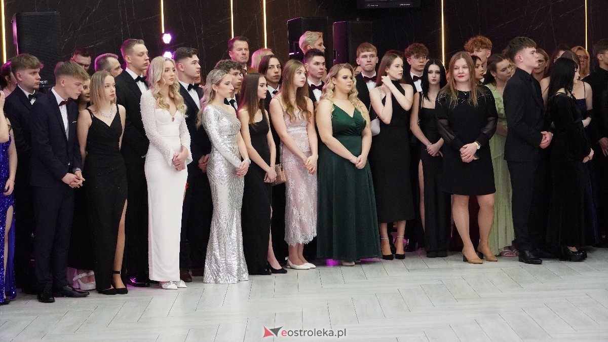  Studniówka w I LO w Ostrołęce [18.01.2025] - zdjęcie #293 - eOstroleka.pl