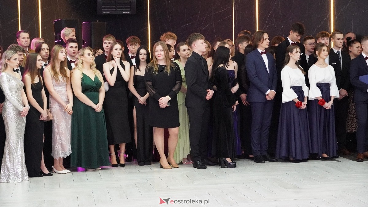  Studniówka w I LO w Ostrołęce [18.01.2025] - zdjęcie #290 - eOstroleka.pl