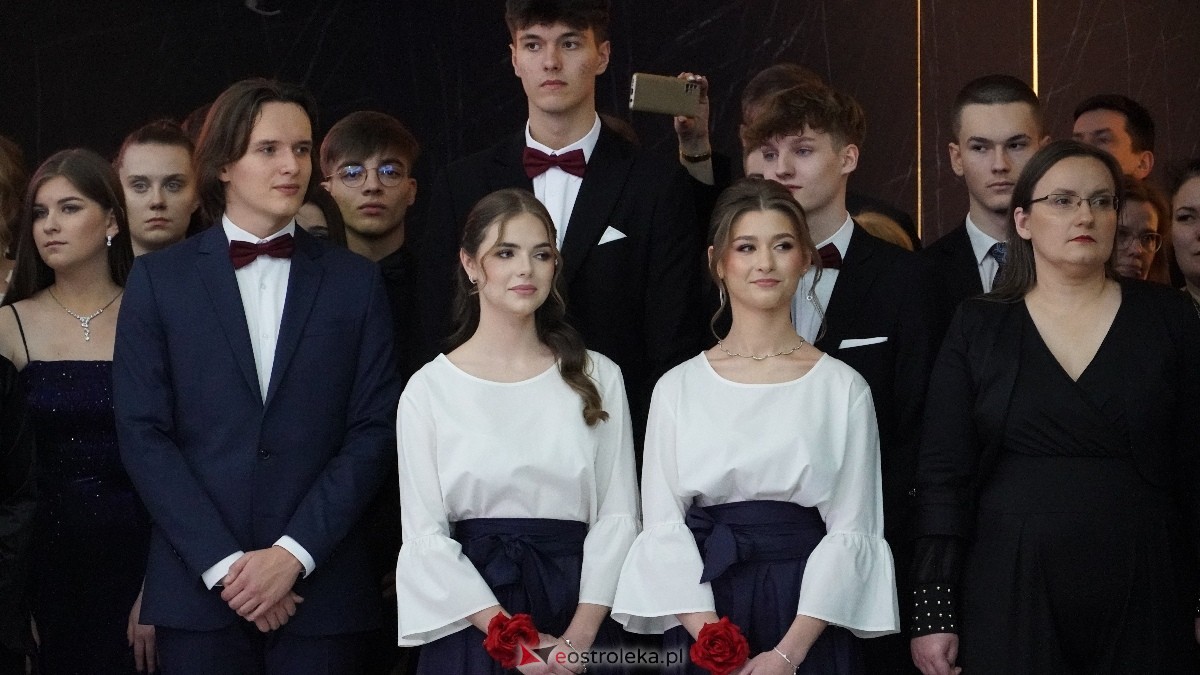  Studniówka w I LO w Ostrołęce [18.01.2025] - zdjęcie #244 - eOstroleka.pl