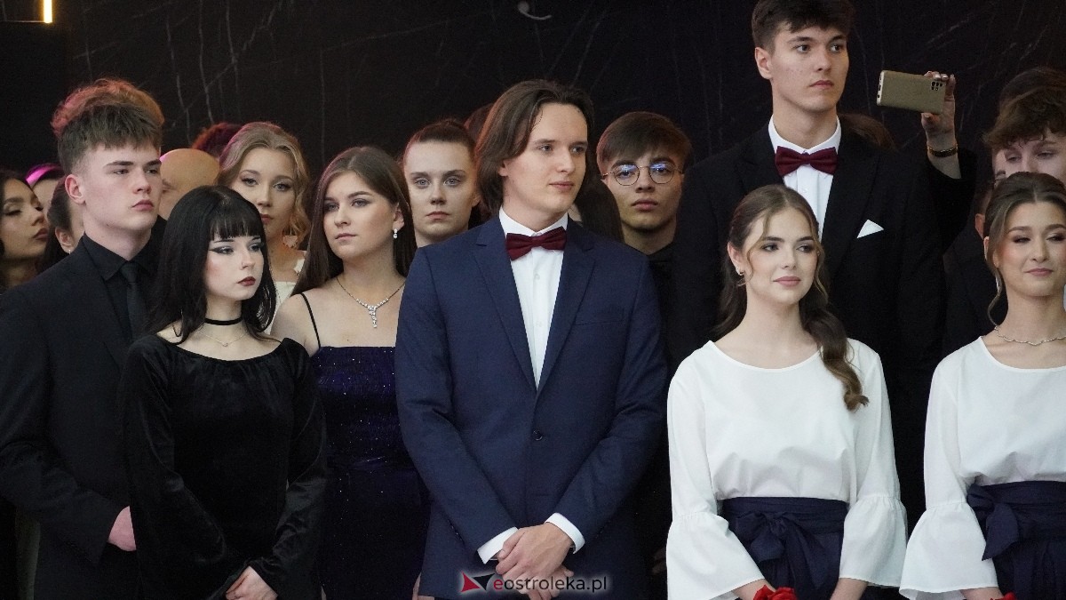  Studniówka w I LO w Ostrołęce [18.01.2025] - zdjęcie #242 - eOstroleka.pl