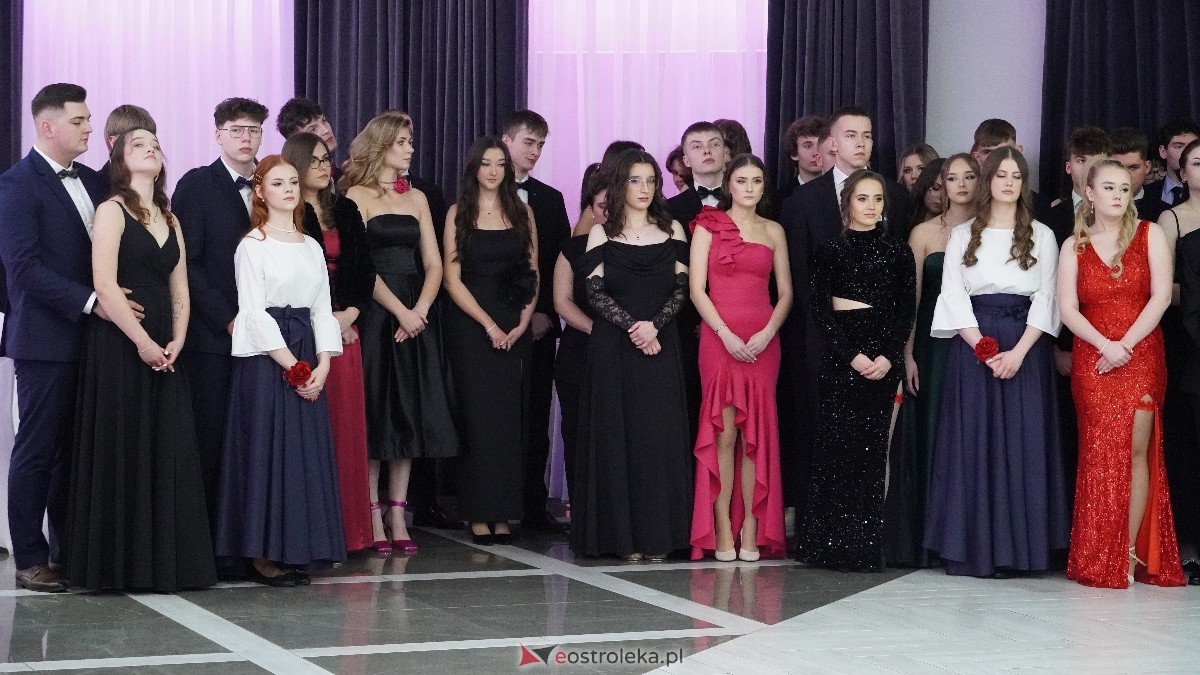  Studniówka w I LO w Ostrołęce [18.01.2025] - zdjęcie #238 - eOstroleka.pl