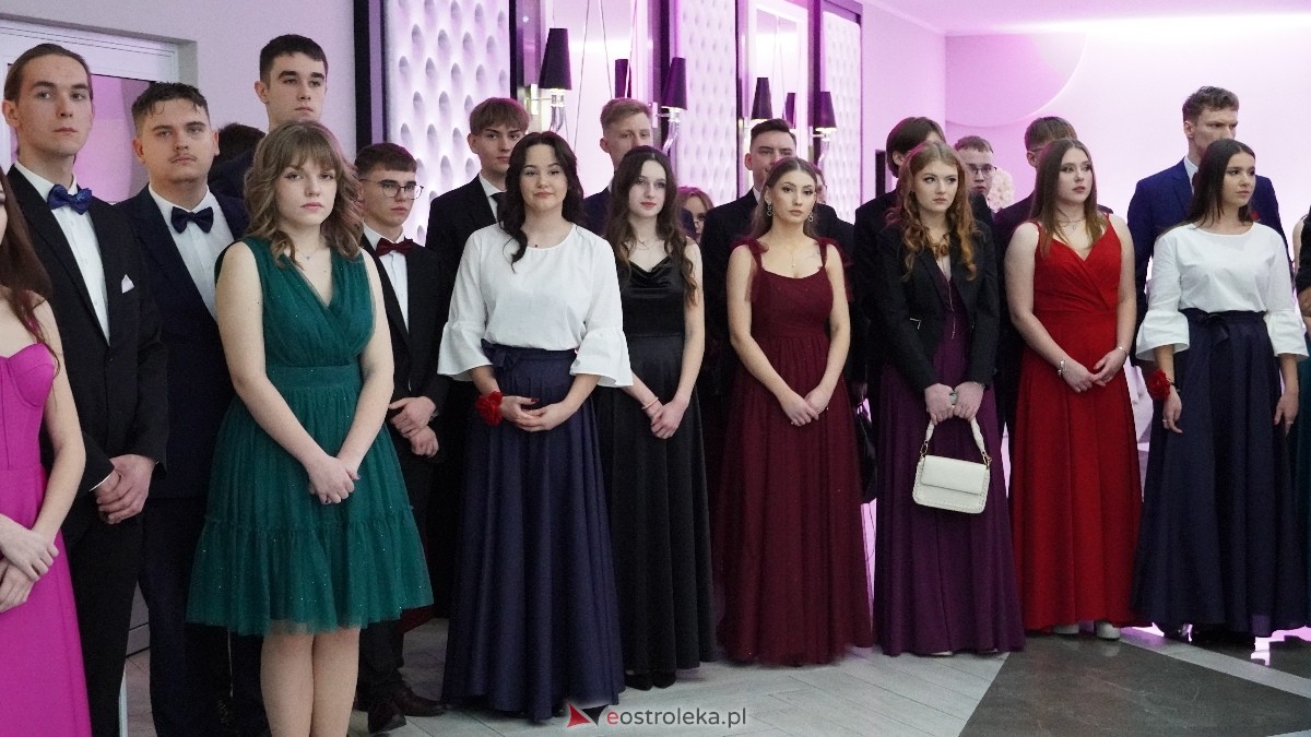  Studniówka w I LO w Ostrołęce [18.01.2025] - zdjęcie #228 - eOstroleka.pl