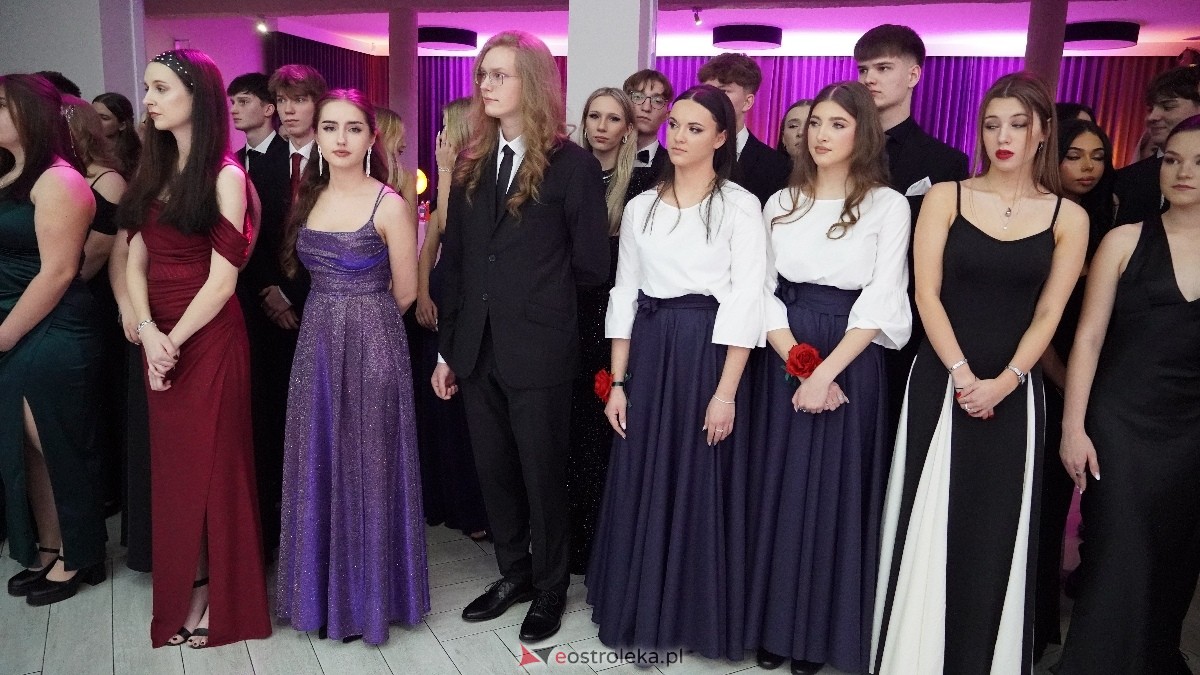  Studniówka w I LO w Ostrołęce [18.01.2025] - zdjęcie #226 - eOstroleka.pl