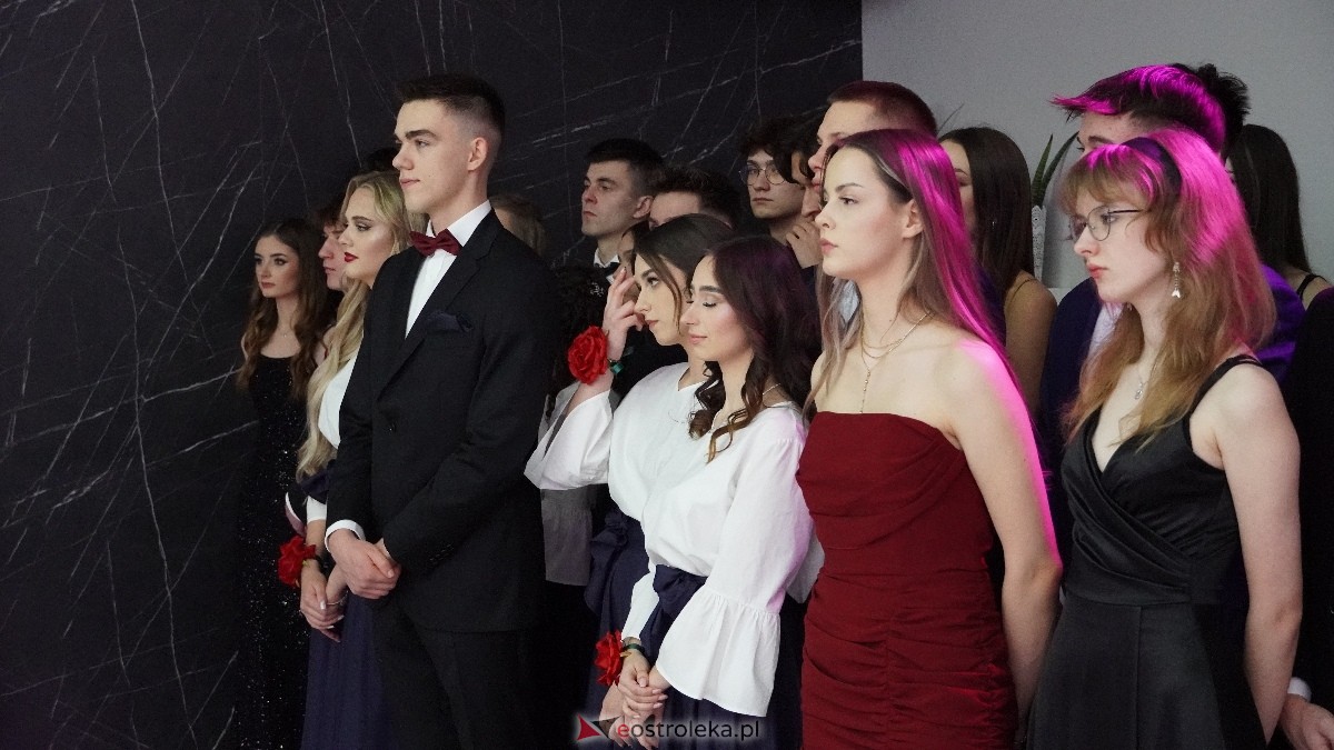  Studniówka w I LO w Ostrołęce [18.01.2025] - zdjęcie #222 - eOstroleka.pl