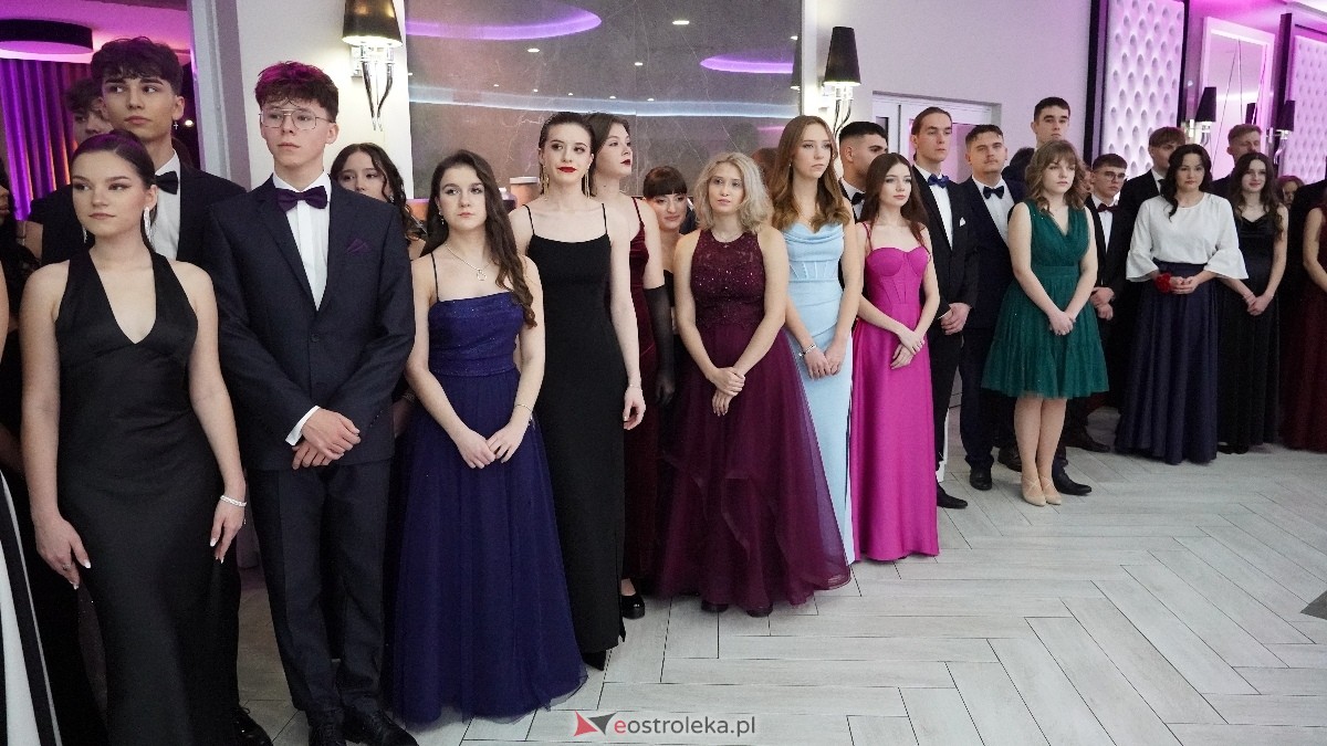  Studniówka w I LO w Ostrołęce [18.01.2025] - zdjęcie #218 - eOstroleka.pl