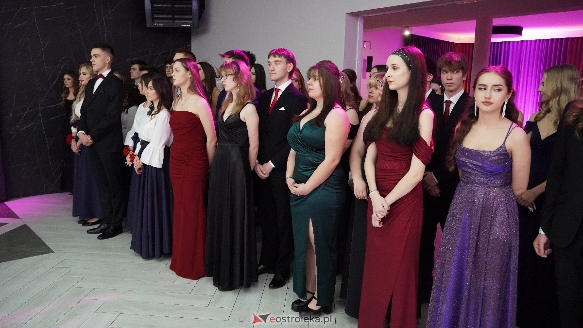  Studniówka w I LO w Ostrołęce [18.01.2025] - zdjęcie #216 - eOstroleka.pl
