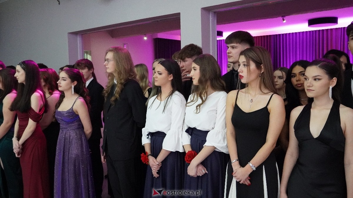  Studniówka w I LO w Ostrołęce [18.01.2025] - zdjęcie #210 - eOstroleka.pl