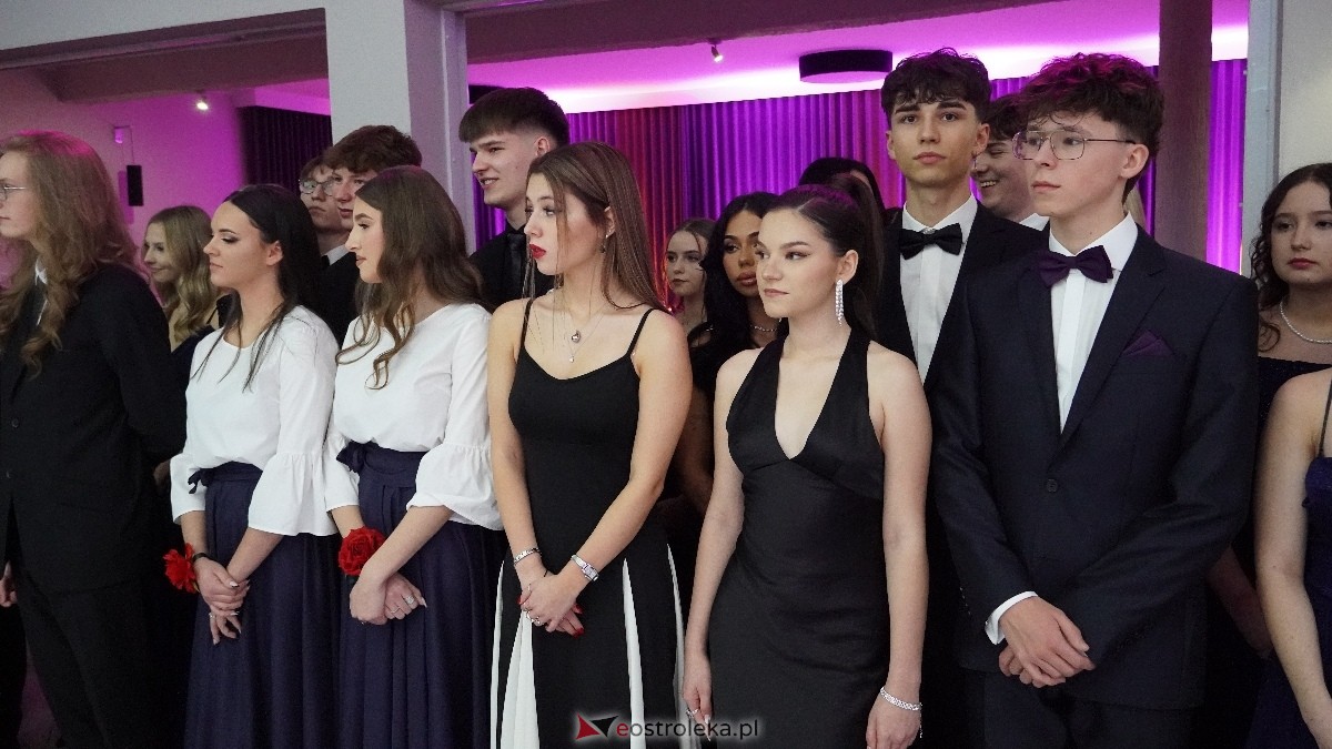  Studniówka w I LO w Ostrołęce [18.01.2025] - zdjęcie #200 - eOstroleka.pl