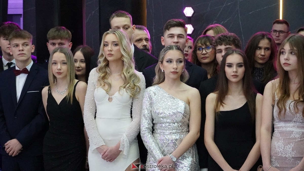  Studniówka w I LO w Ostrołęce [18.01.2025] - zdjęcie #179 - eOstroleka.pl