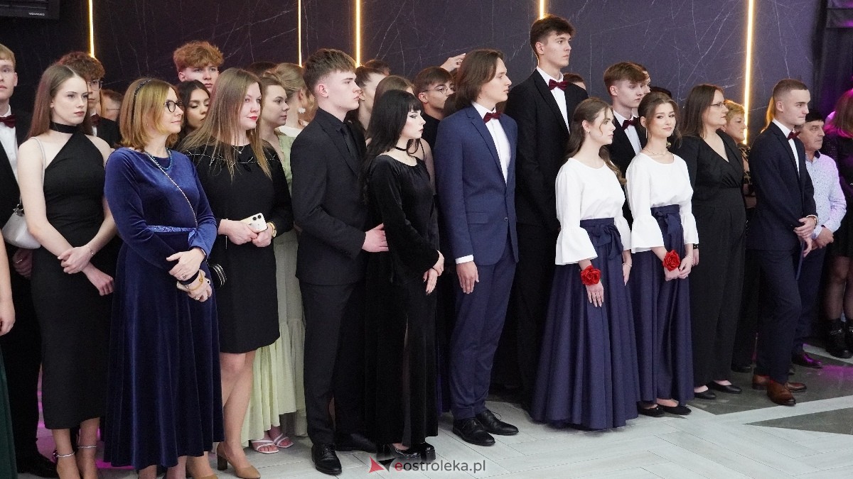  Studniówka w I LO w Ostrołęce [18.01.2025] - zdjęcie #168 - eOstroleka.pl