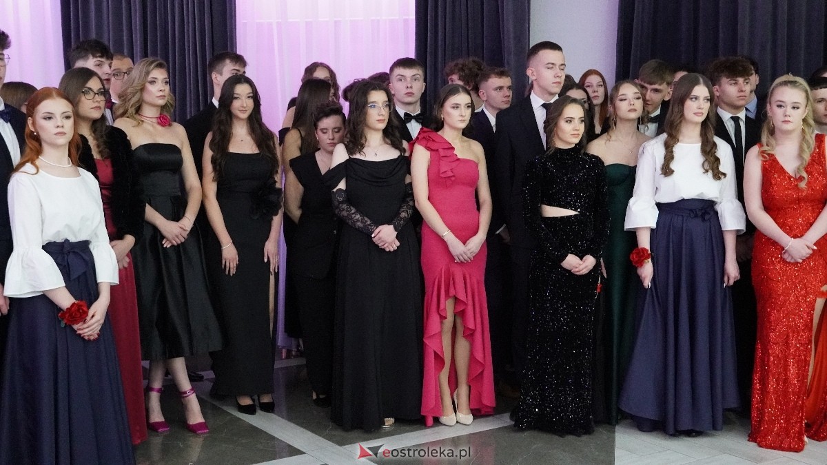  Studniówka w I LO w Ostrołęce [18.01.2025] - zdjęcie #163 - eOstroleka.pl