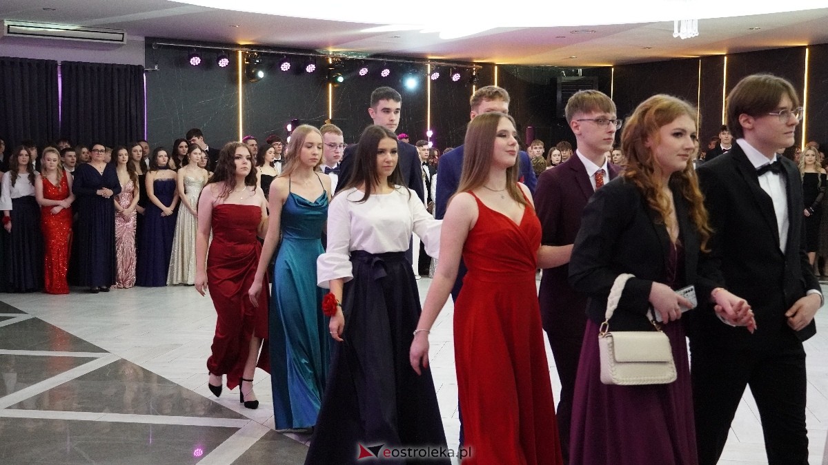  Studniówka w I LO w Ostrołęce [18.01.2025] - zdjęcie #148 - eOstroleka.pl
