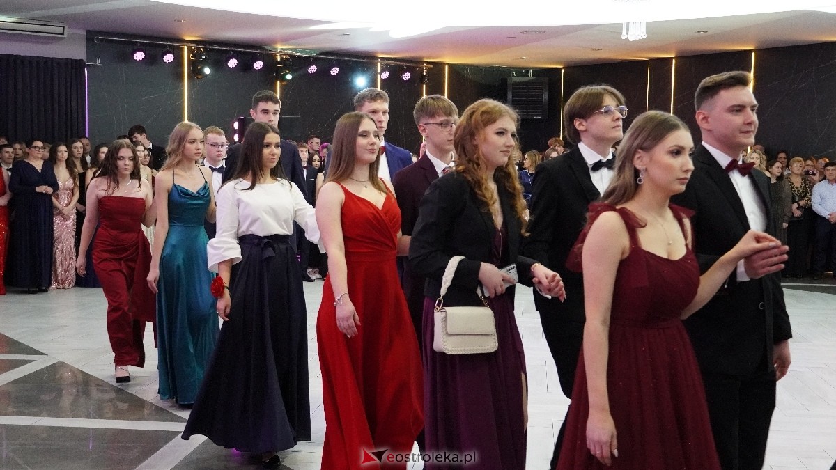  Studniówka w I LO w Ostrołęce [18.01.2025] - zdjęcie #147 - eOstroleka.pl